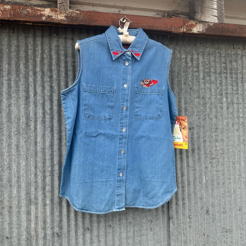 Vintage 90s Deadstock Embroidered Teddy Bear Shirt Size XL
